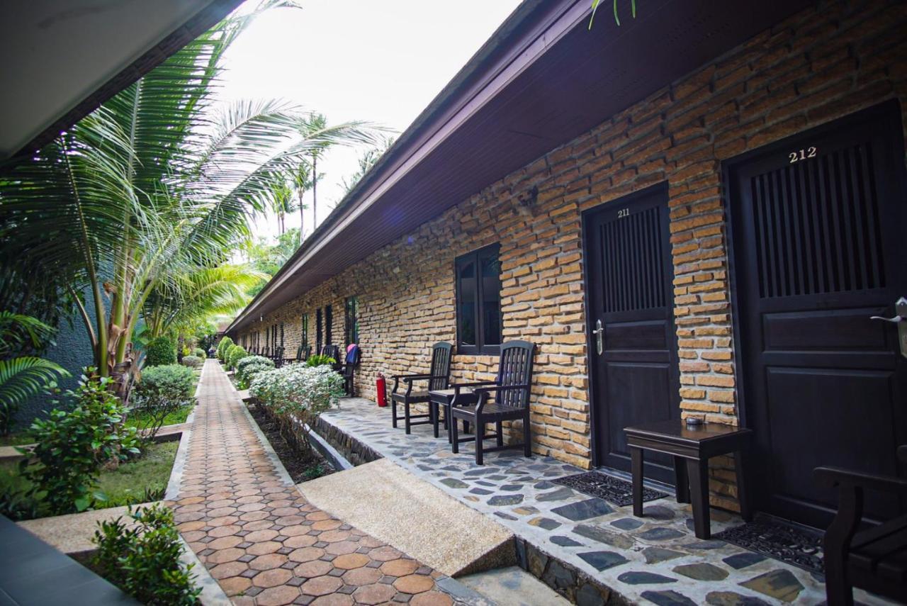 Capricorn Village - Sha Extra Plus Patong Exterior photo